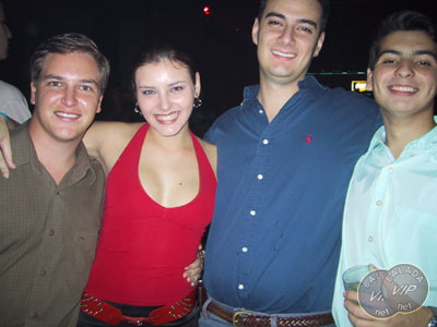 Balada: RAFAEL, MARCELO, TAMARA, TUCA